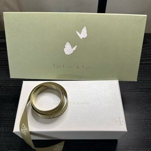 Van Cleef & Arpels Bracelet Box